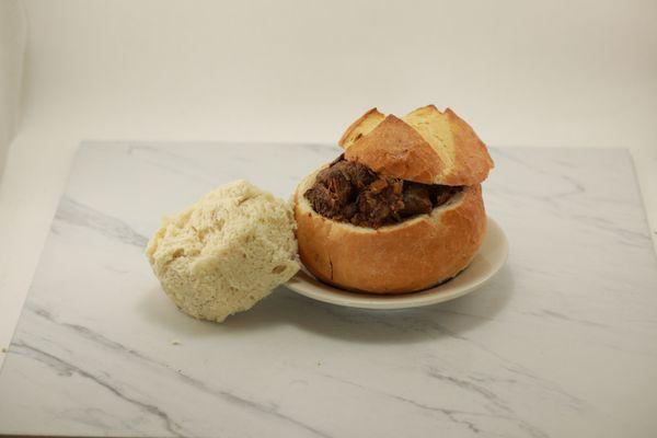 Soup and bread bowls are a Gourmandise classic.