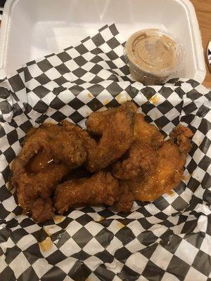 6 pc Bayou Sweet Heat wings w/remoulade side dip