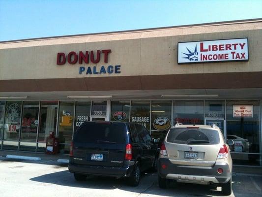 Donut Palace