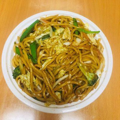 Small vegetable lo mein