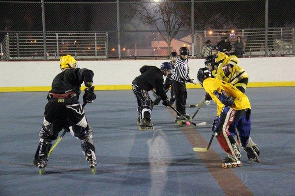 Adult Roller Hockey - THE CAGE Roller Hockey Rink