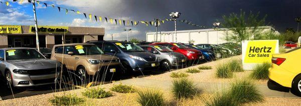 Another Beautiful Day with many Sizzling Hot Deals at Hertz Car Sales Scottsdale.