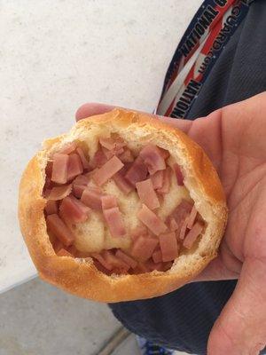 No cheese in a ham and cheese kolache...