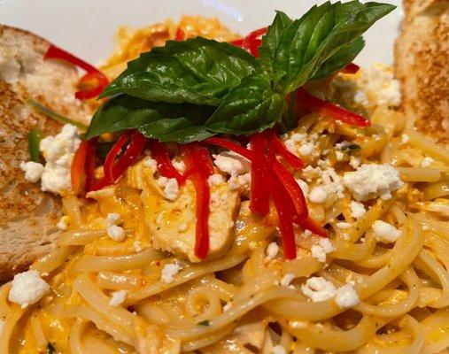 Roasted red pepper pasta