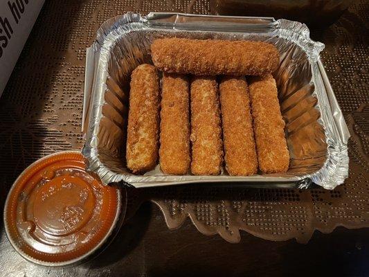 MOZZARELLA STICKS