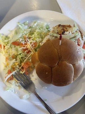 Grille chicken Sandwich with side of salad