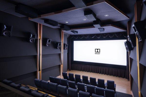 Invite up to 57 guests to enjoy the screening room. Draw your audience deep into the story with advanced imaging and sound.