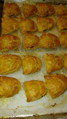 Pastes rellenos de carne molida con papa estilo real del monte pachuca hidalgo México