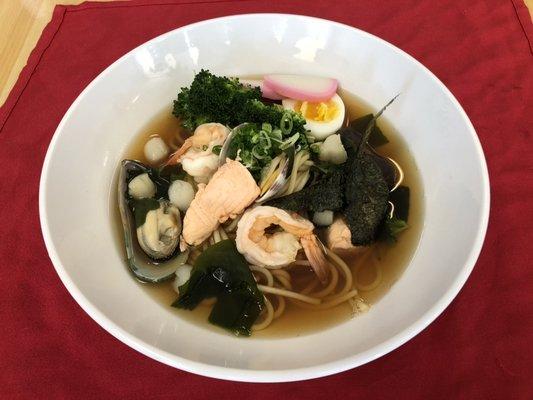 Seafood udon