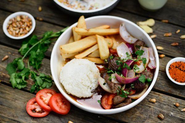 Lomo Saltado