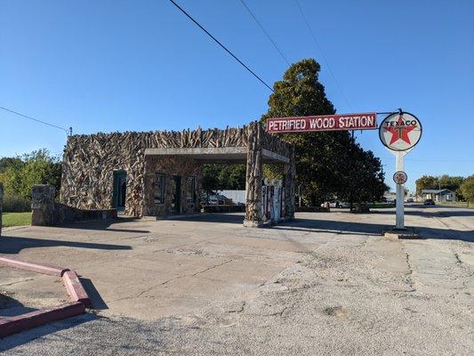 Petrified Wood Gas Station, Decatur TX