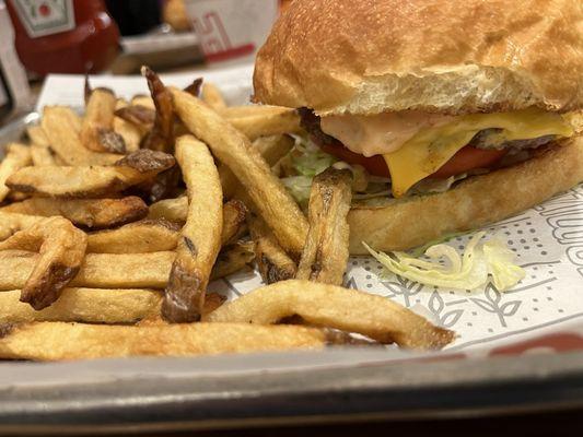 MOOYAH Cheeseburger, Personal Hand-Cut Fries