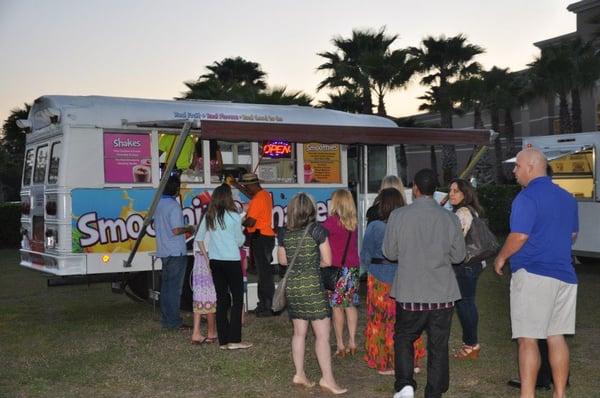 Ice Cream Social - Smoothies - smoothin and shaken - Tampa Bay Food Truck Rally