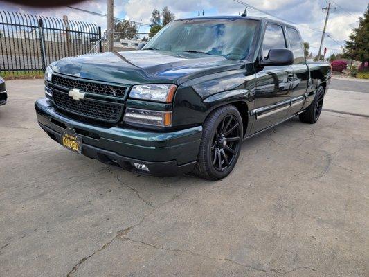 COMPLETE  FRAME REPLACEMENT AND COMPLETE NEW PAINT ON THIS 2003 SILVERADO !!!