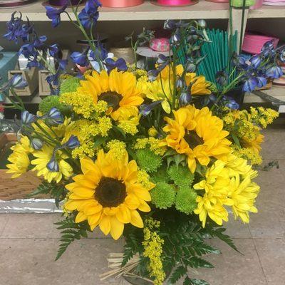 Levittown Florist & Flowers by Phil