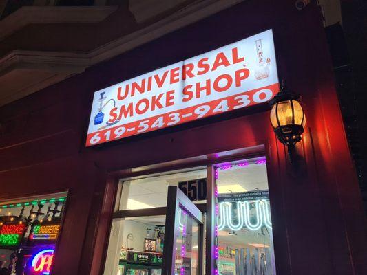 Universal Smoke Shop