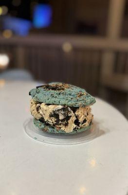 Cookie Monster cookie sandwich  with Oreo ice cream