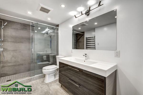 From an old tub into a modern walk-in shower