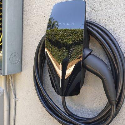 Tesla EV Charger 240v level 2