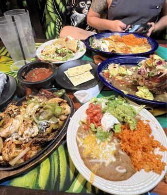 Cowboy fajitas.. Delicious. Ceviche. can't remember which combo, but it was the one "that comes with the most food" haha.