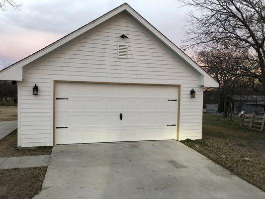 Beautiful New Garage Door We Did in Van Alstyne TX