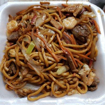 House Special Lo Mein