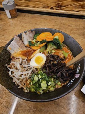 Tonkotsu Spicy Miso ramen