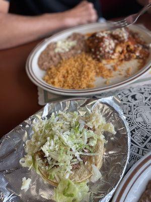 1 beef taco and tamale plate