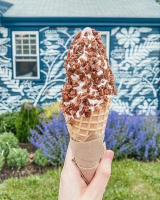 Rhubarb and maple twist with coco crispies!