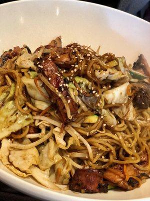 Combination Yakisoba (beef, chicken, shrimp, and veg)