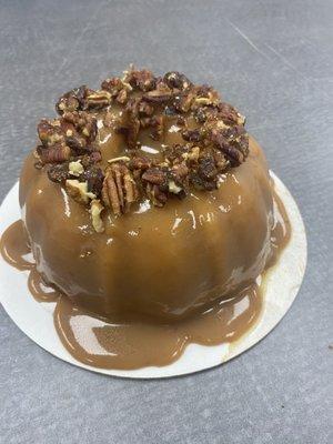 Vanilla caramel praline bundt cake