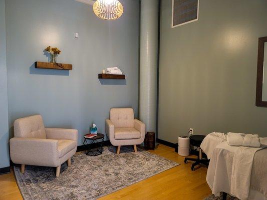 White Lotus Therapeutics - Tejon street location massage room