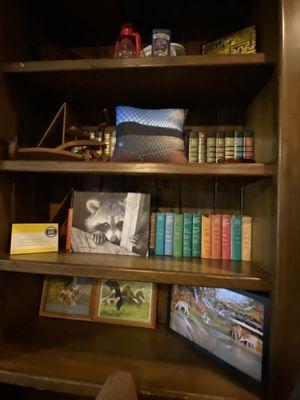 Samples of the restaurant decoration