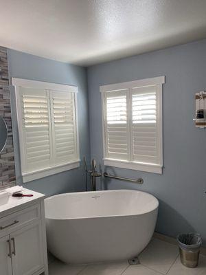 Bathroom shutters