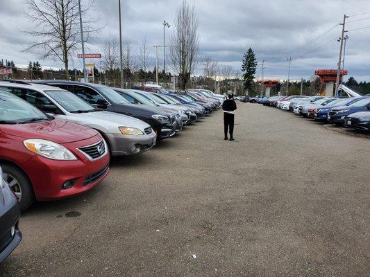 Spaceful parking lot.