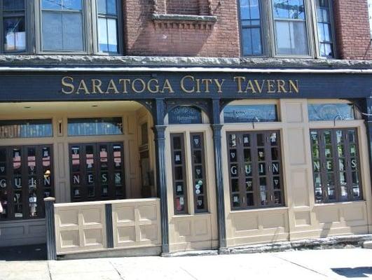 4 floors (plus to roof bar) of drinking, dining, and dancing fun in downtown Saratoga Springs.