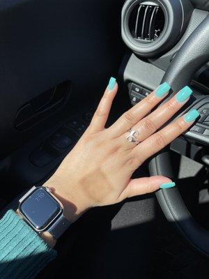 Nails, turquoise, teal.