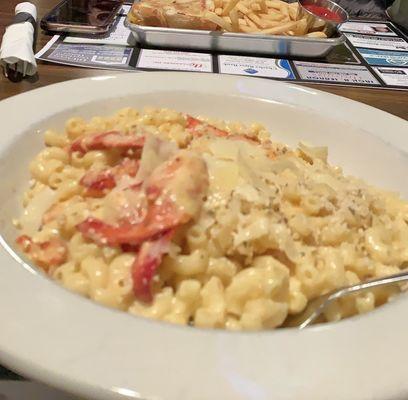 Lobster Mac and cheese had so much lobster!!