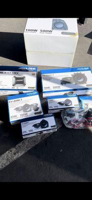 Top-of-the-line Alpine PSS-TSLA-22Y upgrade kit for 2022 Telsa Model Y