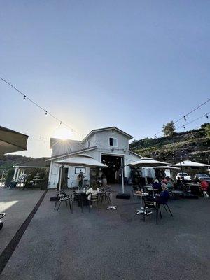 Patio at Sunshine Mountain Vineyards