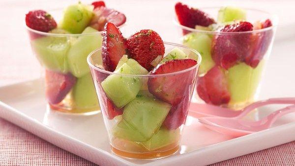 Fresh fruit cups