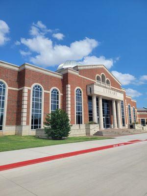 The library building is huge inside and out. Perfect spot to study. Printing, computers, and equipment is available to students.