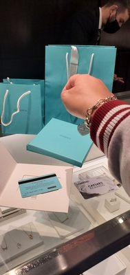 Ceasars Reward Promotional Tiffany&Co Giftcard Giveaway with heart tag bracelet with a diamond