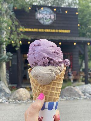 My fav combo: wild huckleberry + cookies and cream.