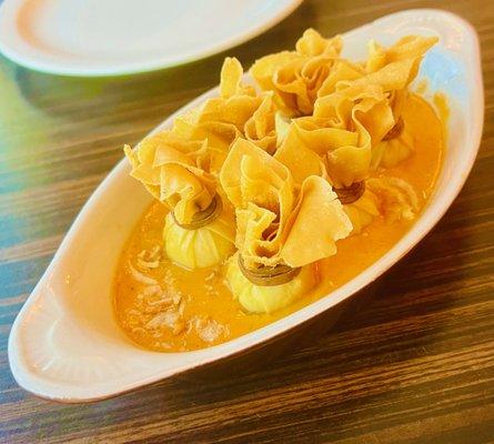 Golden Pouch - rice paper stuffed with mashed potatoes in masaman curry sauce OMG YUM!