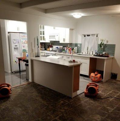 911 Restoration of Fort Myers Pipe Burst Water Damage Cleanup