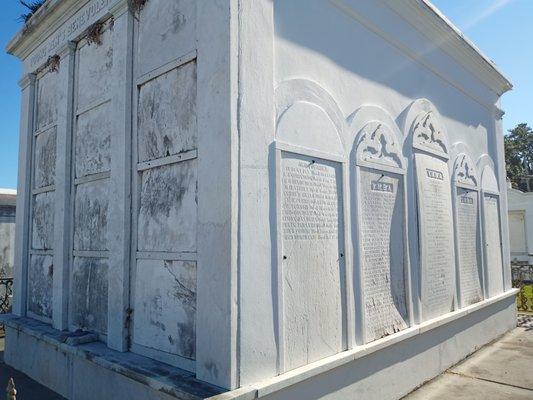 St Louis Cemetery #3
 (Tours by Isabelle | October 2022 | Guide: Steve)