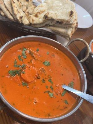 Murgh Makhani , butter chicken & naan