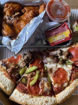 Supreme Pizza & Wings