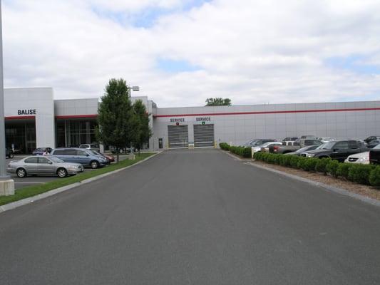 Service lanes at Balise Toyota in West Springfield, MA